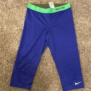 Blue Nike pro leggings